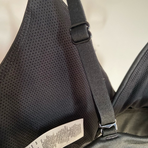 Black NIKE Sports Bra - Picture 2 of 3